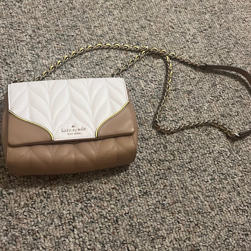 cleaning out my closet, would love for my purse to go to a New Home.